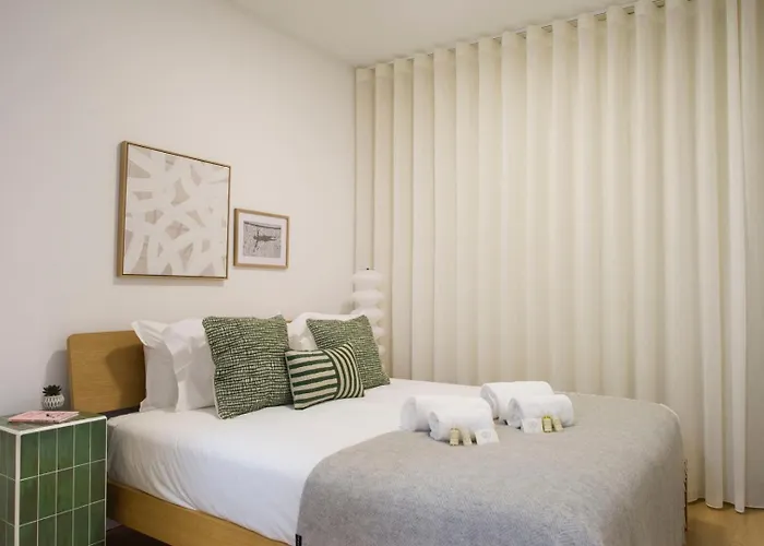 Historic With View Of Infante Square *