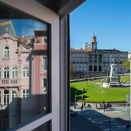 Historic With View Of Infante Square * 포르투