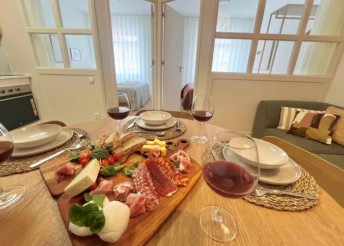 Historic With View Of Infante Square *