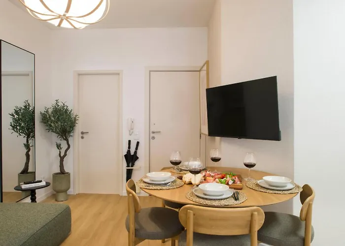 Historic With View Of Infante Square *